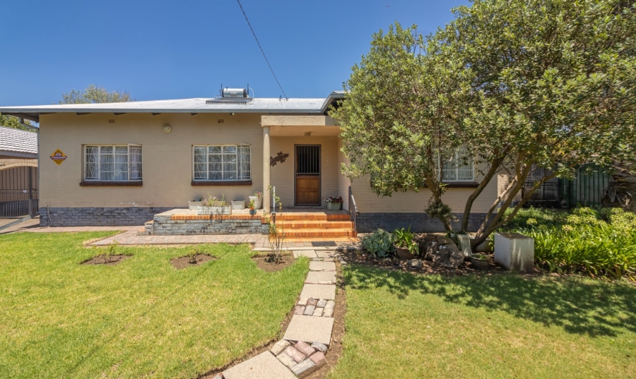 4 Bedroom Property for Sale in Suidrand Free State